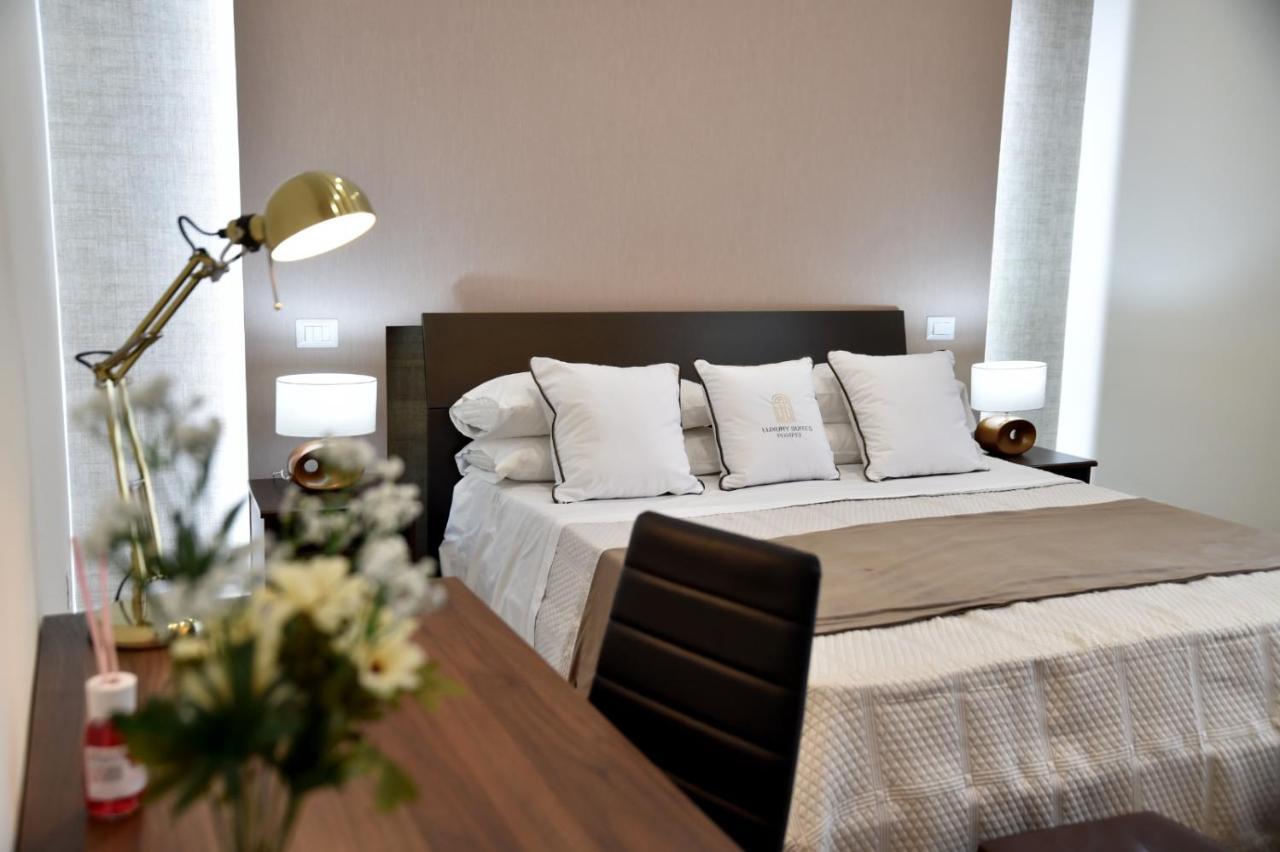 Pompei Luxury Suite מראה חיצוני תמונה